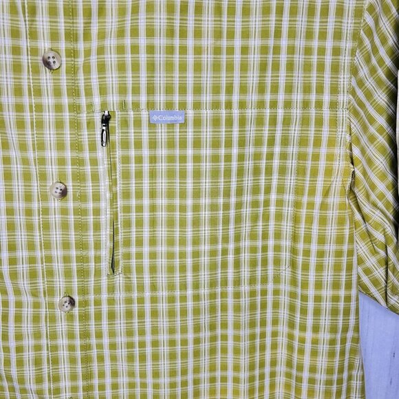 Columbia Omni-Shade Button Down Shirt Mens Sz M Green Plaid Short Sleeve Vented - Picture 3 of 8